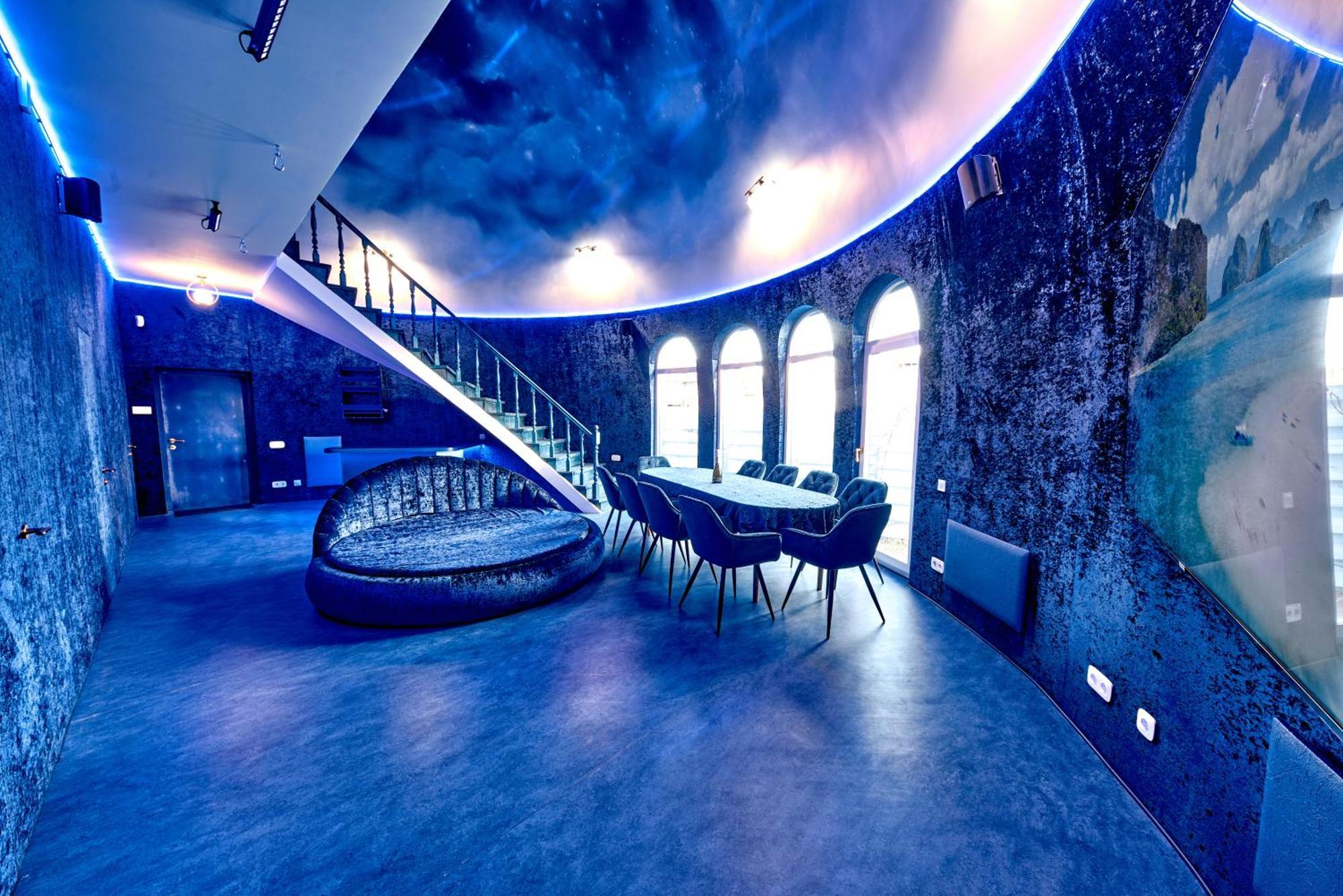 Country house Domeparty: Exclusive Dome House For Events