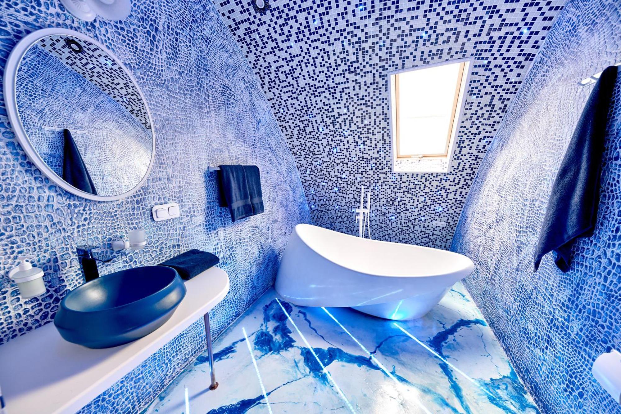 Country house Domeparty: Exclusive Dome House For Events Petropavlovskaya Borshchagovka