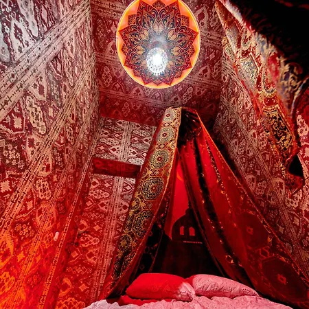 Domeparty: Exclusive Dome House for Events Guest House Petropavlovskaya Borshchagovka Exterior photo
